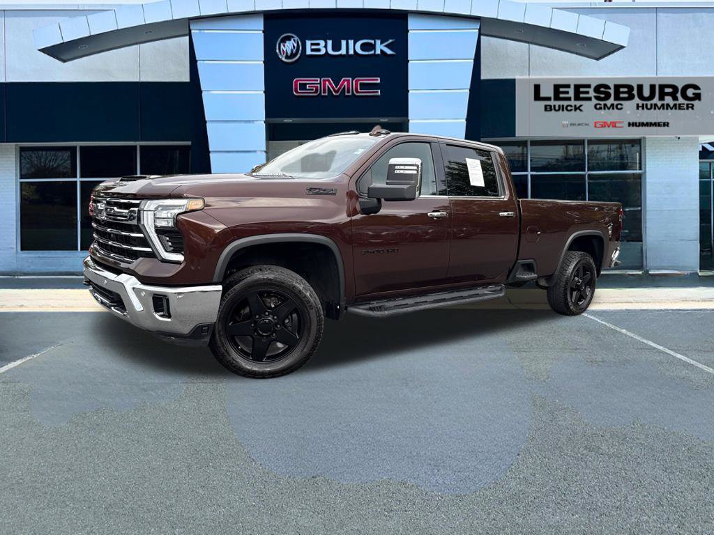 Used 2024 Chevrolet Silverado 3500 LTZ w/ LTZ Plus Package AWD/4WD image 3