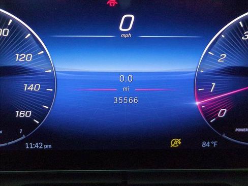 Used 2023 Mercedes-Benz C 300 Sedan image 11