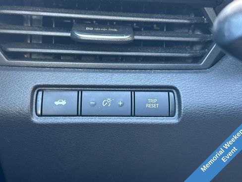 Used 2024 Nissan Altima 2.5 SV FWD image 32