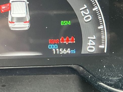 Used 2025 Toyota RAV4 XLE image 34