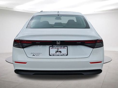 Used 2024 Honda Accord EX image 6