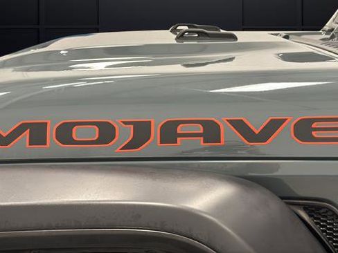 Used 2024 Jeep Gladiator Mojave w/ Technology Group AWD/4WD image 44