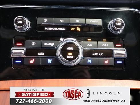 Used 2020 Lincoln Navigator L Reserve w/ Equipment Group 208A Reserve AWD/4WD image 31