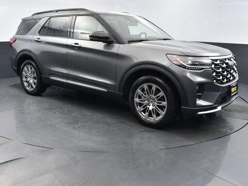 New 2026 Ford Explorer Platinum image 5