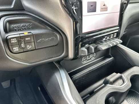 Used 2024 RAM 2500 Laramie w/ Night Edition image 27