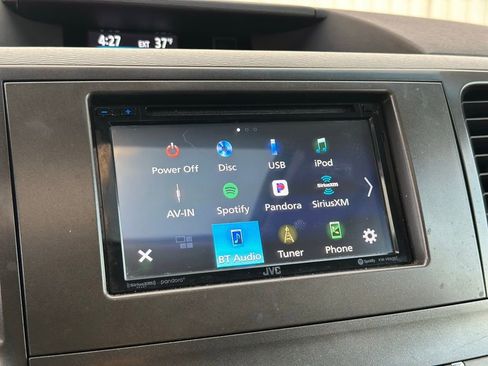 Used 2013 Toyota Sienna SE image 34