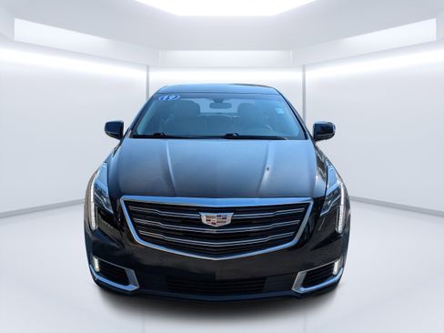 Used 2019 Cadillac XTS Luxury image 10