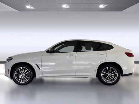 Used 2019 BMW X4 M40i w/ Executive Package image 2