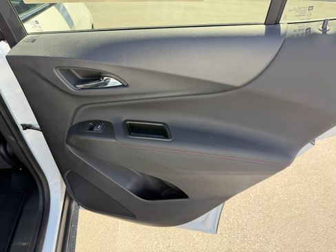 Used 2023 Chevrolet Equinox RS w/ RS Leather Package image 24