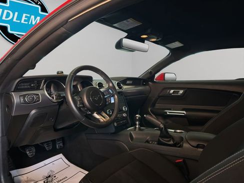 Used 2022 Ford Mustang GT image 11