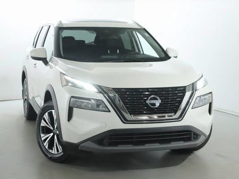 Used 2023 Nissan Rogue SV w/ SV Premium B Package AWD/4WD image 2