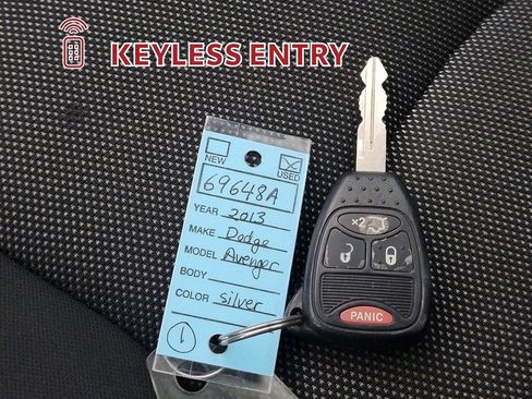 Used 2013 Dodge Avenger SE image 26