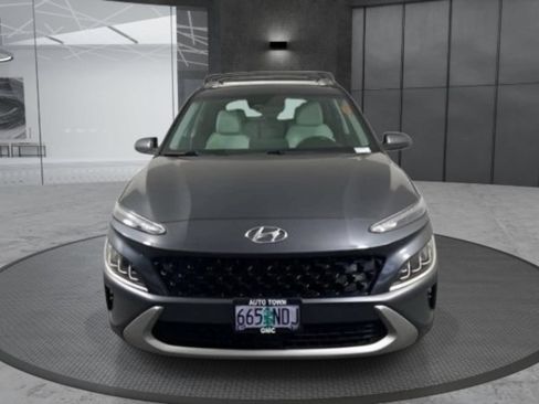 Used 2022 Hyundai Kona Limited AWD/4WD image 2