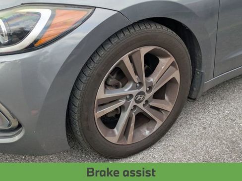 Used 2017 Hyundai Elantra Limited image 6