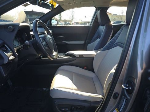 Used 2019 Lexus UX 250h image 26