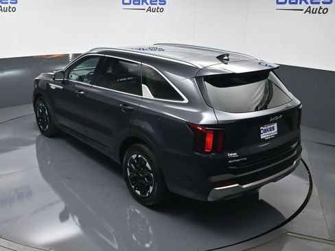 Certified 2025 Kia Sorento S w/ Panoramic Sunroof Package FWD image 53