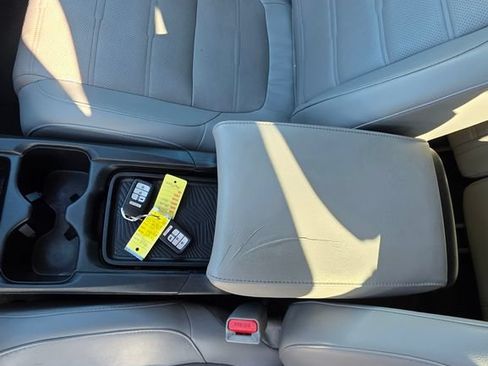 Used 2017 Honda CR-V EX-L image 16