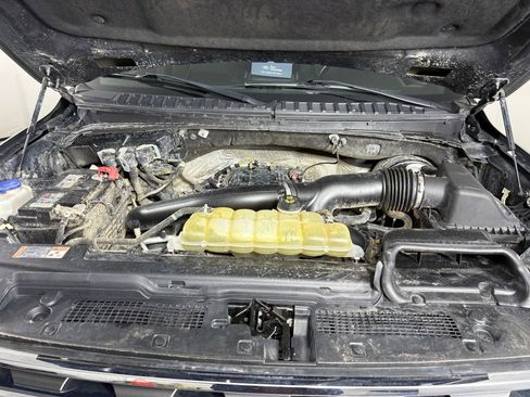 Certified 2021 Ford Expedition Max XLT image 9