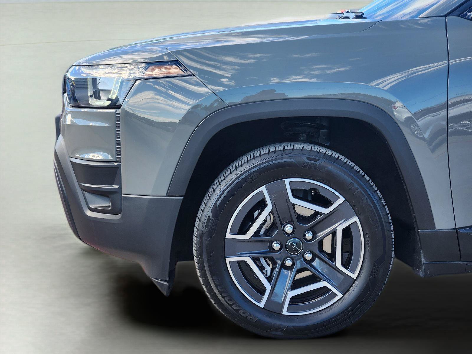 Used 2026 Jeep Cherokee Limited AWD/4WD image 9
