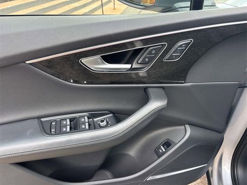 Used 2022 Audi Q7 3.0T Premium Plus image 23