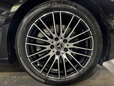 Used 2024 Mercedes-Benz C 300 Sedan image 9