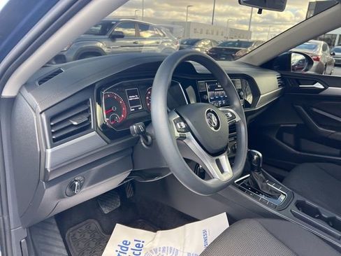 Used 2021 Volkswagen Jetta S w/ Driver Assistance Package image 9