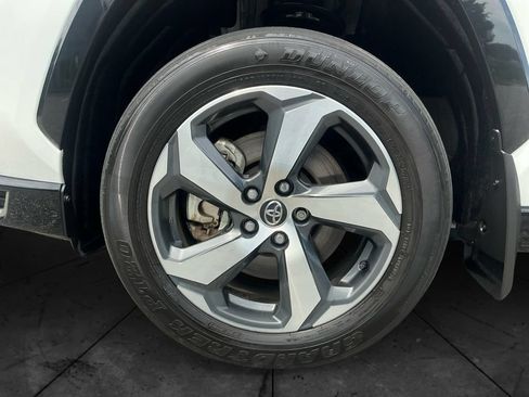 Used 2024 Toyota RAV4 SE w/ Weather & Moonroof Package AWD/4WD image 15
