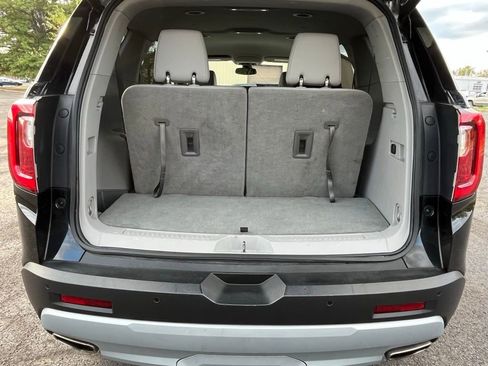 Certified 2023 GMC Acadia SLT image 4