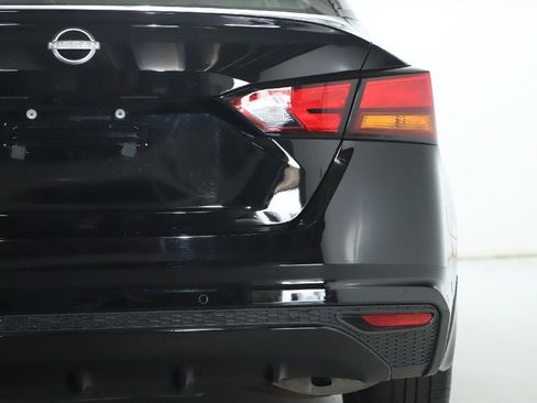 Used 2023 Nissan Altima 2.5 S FWD image 43