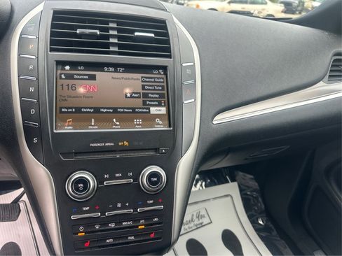 Used 2017 Lincoln MKC Premiere AWD/4WD image 23