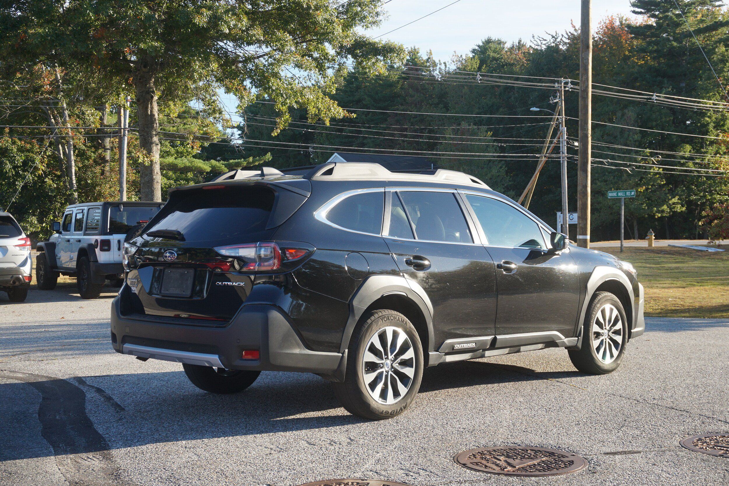 Used 2025 Subaru Outback Limited AWD/4WD image 5