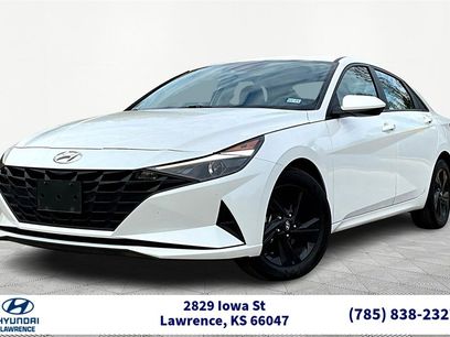 Used 2022 Hyundai Elantra SEL w/ Cargo Package