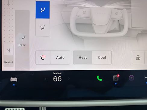 Used 2022 Tesla Model S image 25