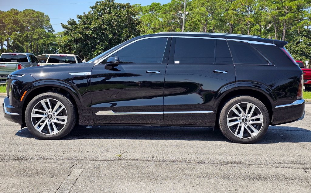 Used 2027 Cadillac Vistiq Luxury AWD/4WD image 1