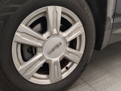 Used 2015 GMC Terrain SLE FWD image 31