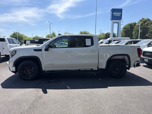 Used 2023 GMC Sierra 1500 Elevation AWD/4WD image 7