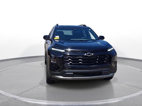 Used 2025 Chevrolet Equinox LT w/ Midnight Edition FWD image 2