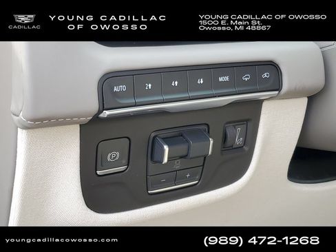 Used 2023 Cadillac Escalade Premium Luxury Platinum w/ Heavy-Duty Trailer Package AWD/4WD image 12