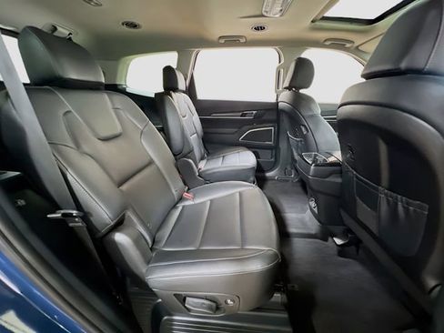 Used 2024 Kia Telluride S w/ S Sunroof Package image 29