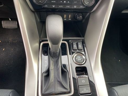 New 2025 Mitsubishi Eclipse Cross SE image 29