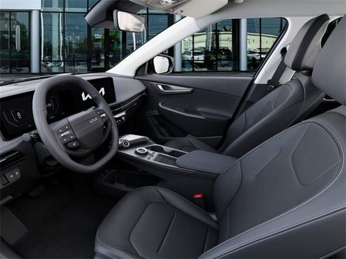 New 2025 Kia EV6 Wind image 16
