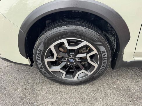 Used 2017 Subaru Crosstrek 2.0i Premium w/ Popular Package #2 image 10