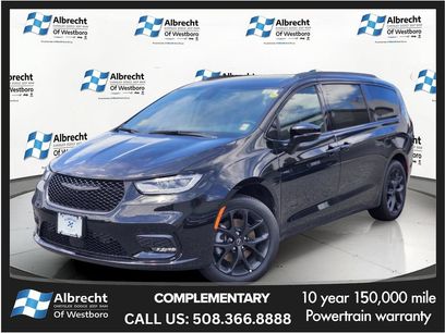 New 2026 Chrysler Pacifica Select w/ S Appearance Package
