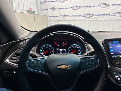Used 2022 Chevrolet Malibu LT image 18