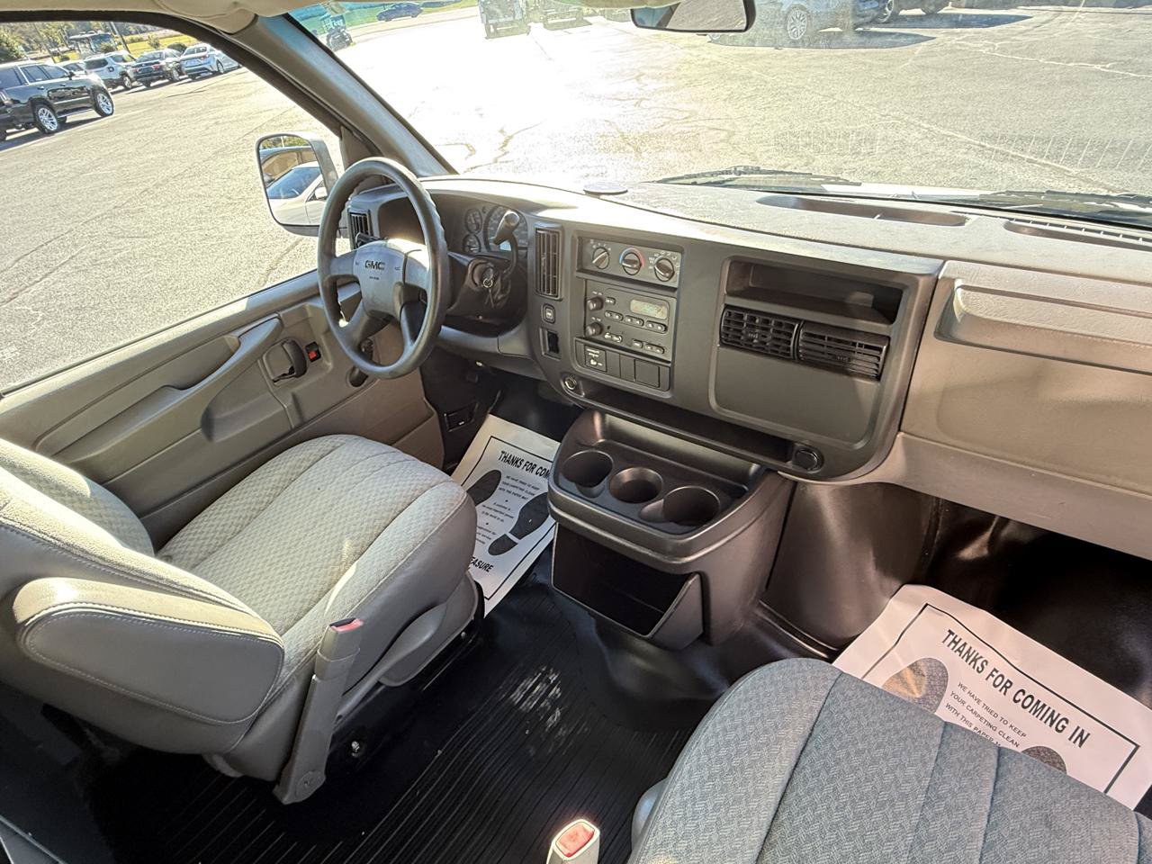 Used 2005 GMC Savana 2500 RWD image 19