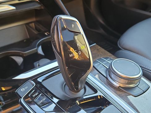 Used 2019 BMW X3 xDrive30i w/ Premium Package image 16