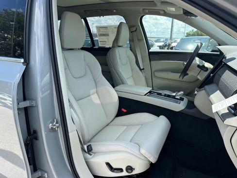 Used 2026 Volvo XC90 B6 Ultra w/ Protection Package AWD/4WD image 8