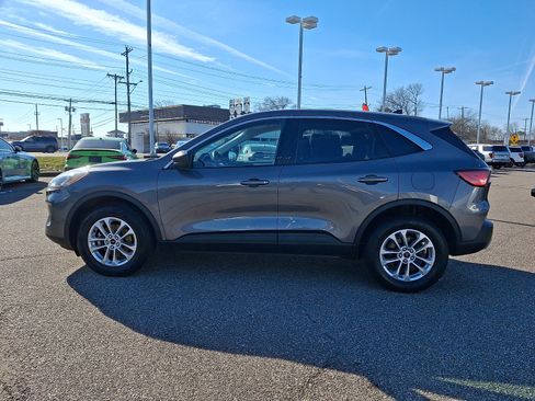 Certified 2022 Ford Escape SE image 6