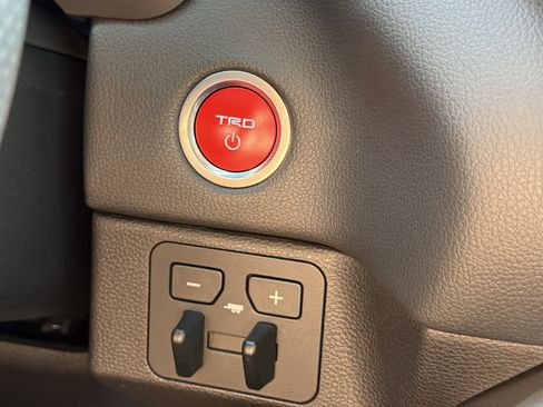 Used 2024 Toyota Sequoia Limited image 25