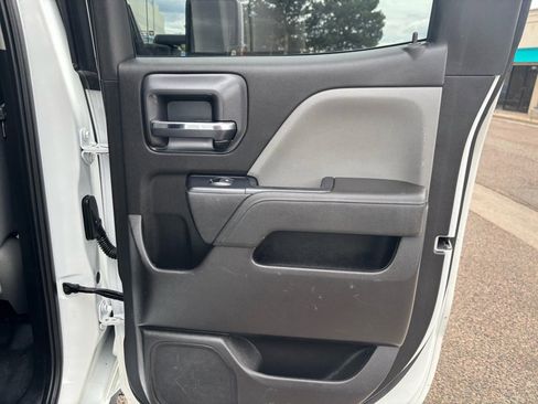 Used 2019 Chevrolet Silverado 2500 W/T AWD/4WD image 15